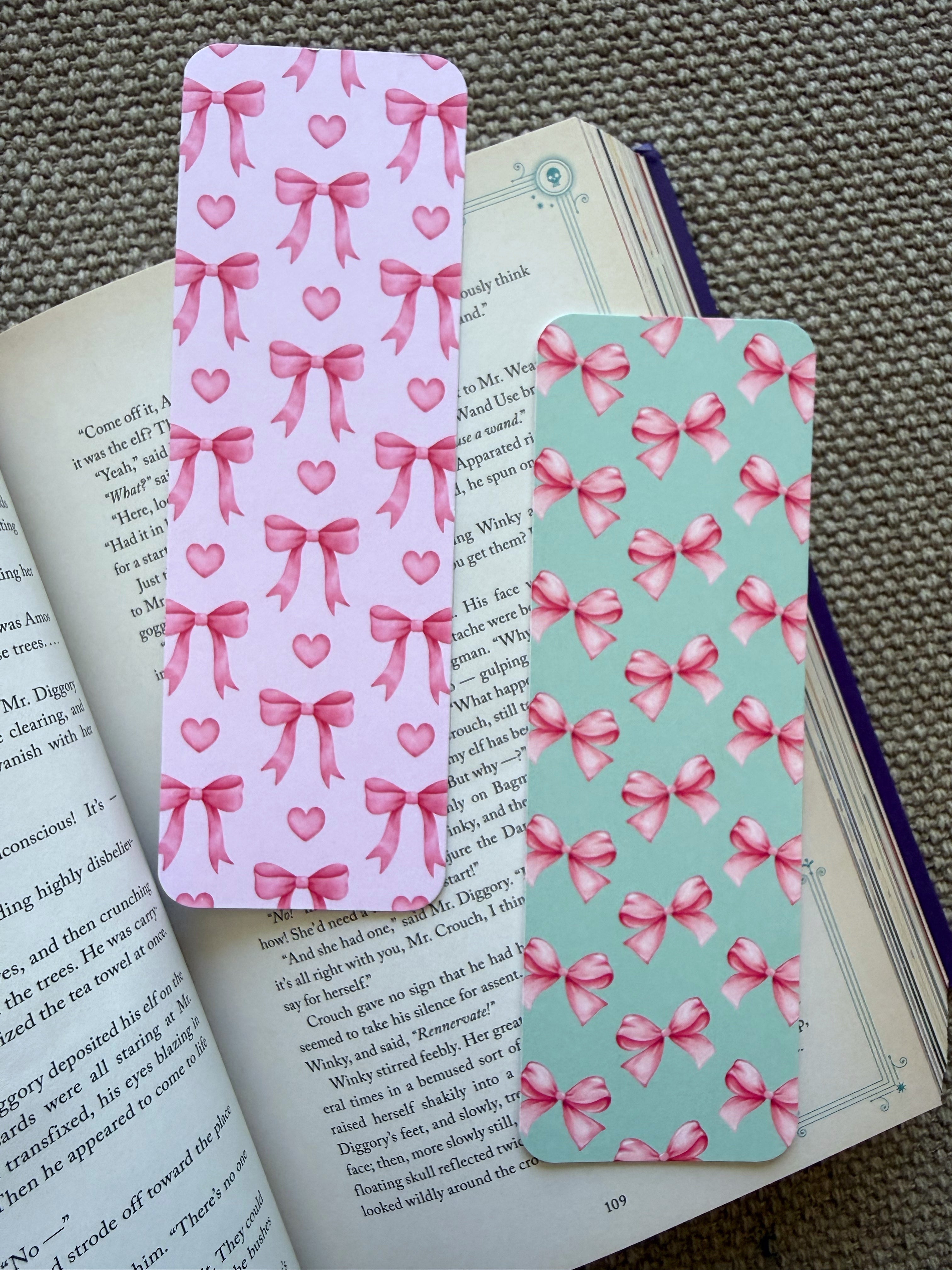 Bookmarks (two pieces per set)