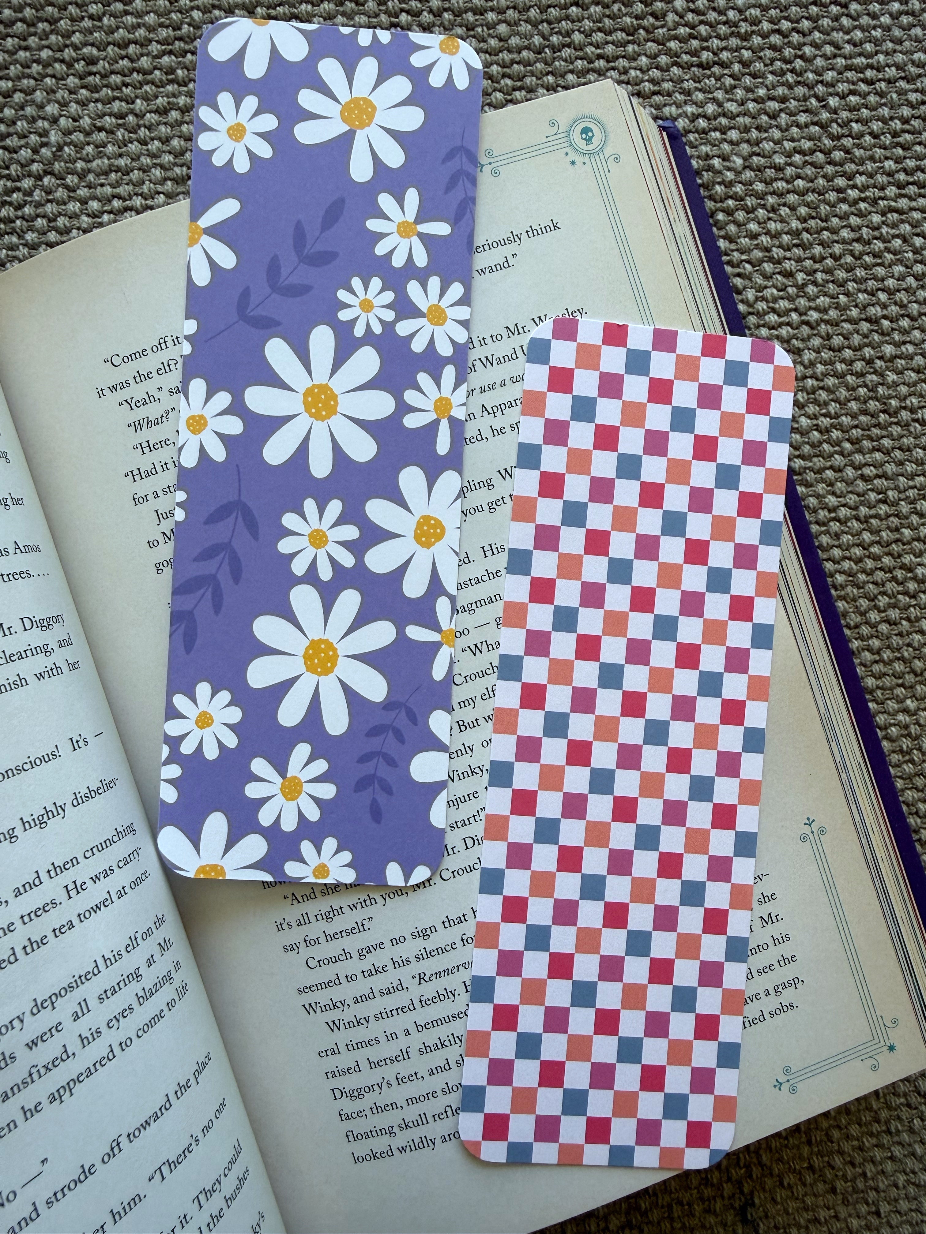 Bookmarks (two pieces per set)