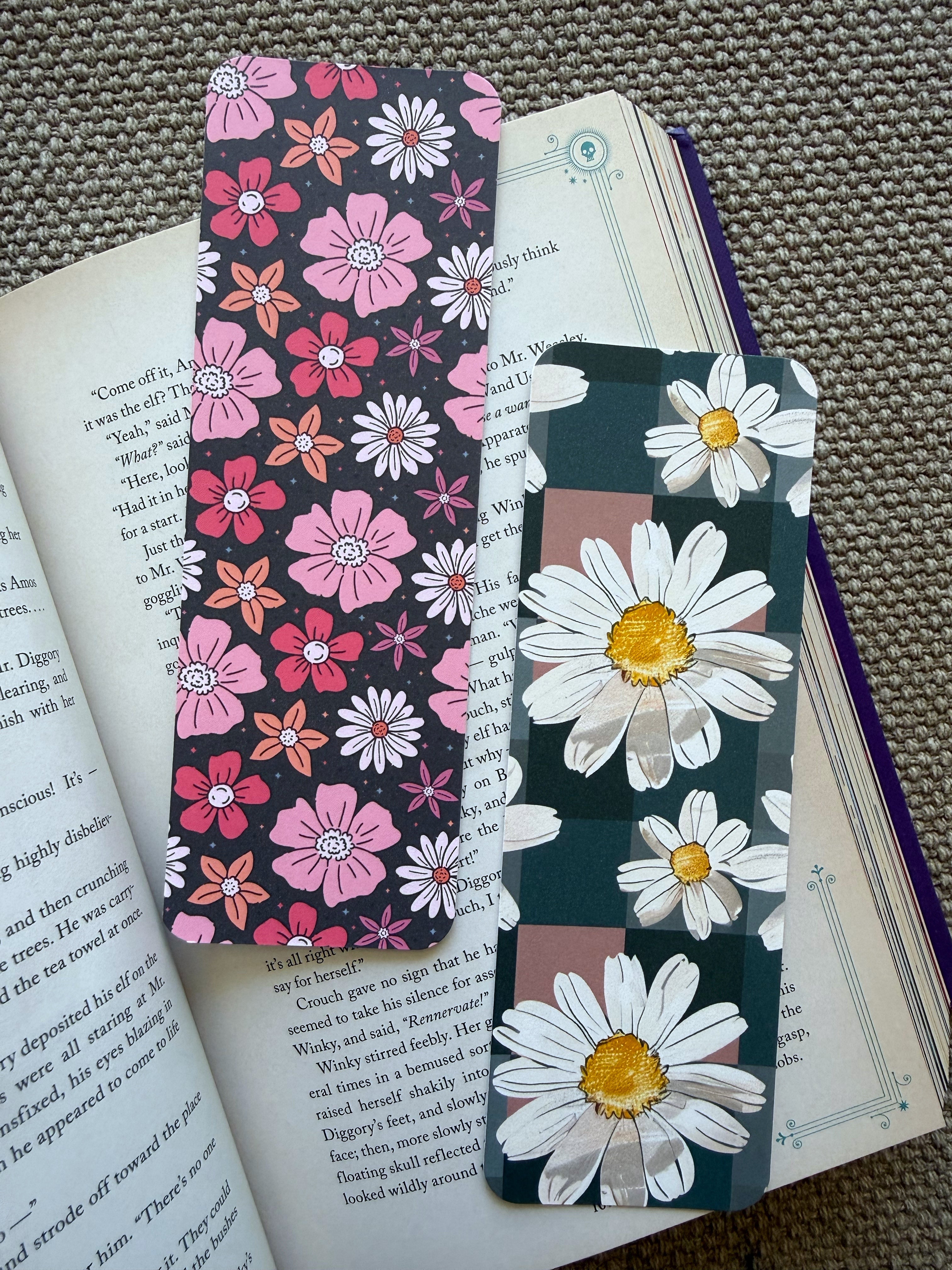 Bookmarks (two pieces per set)