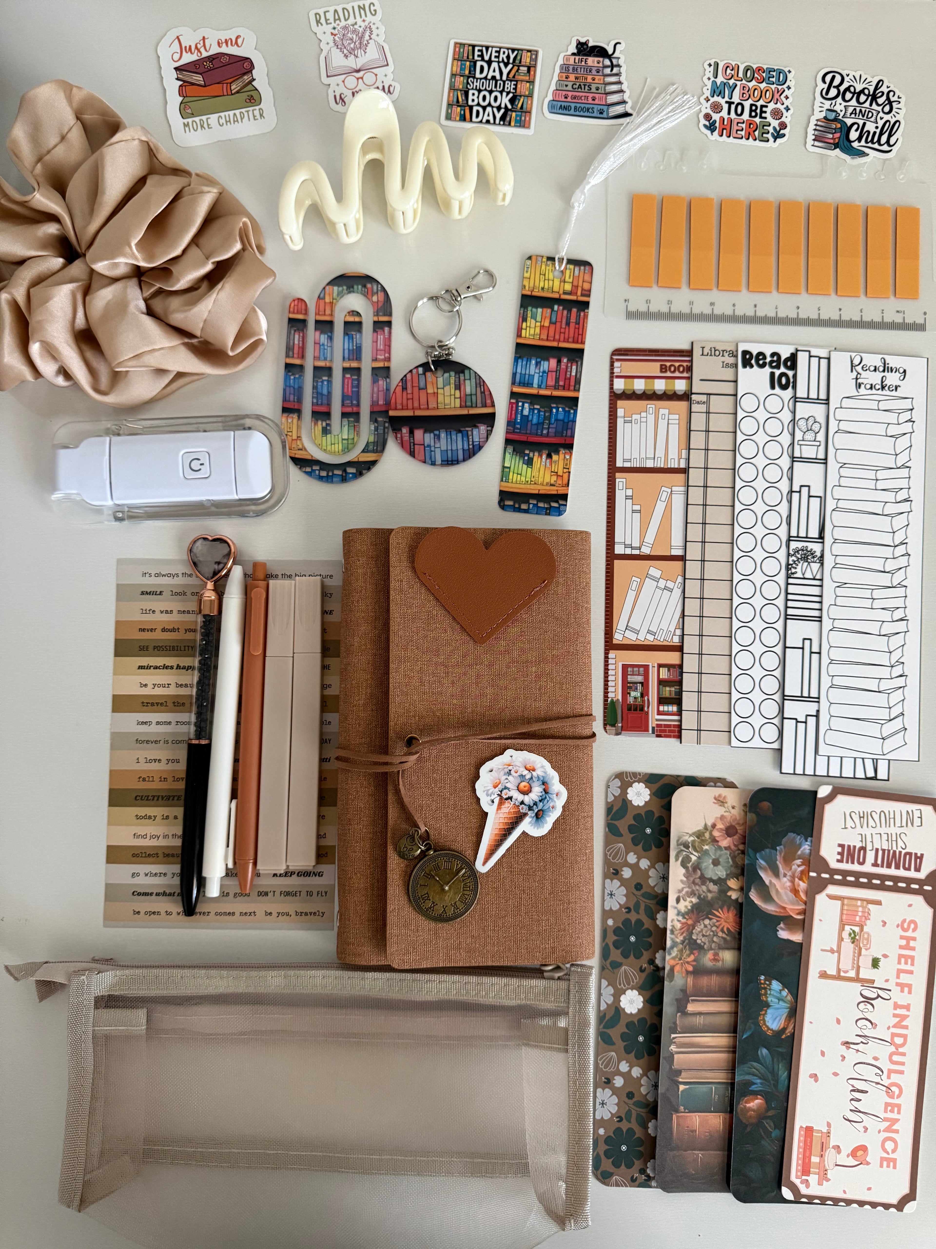 Bookish bundle KHAKI