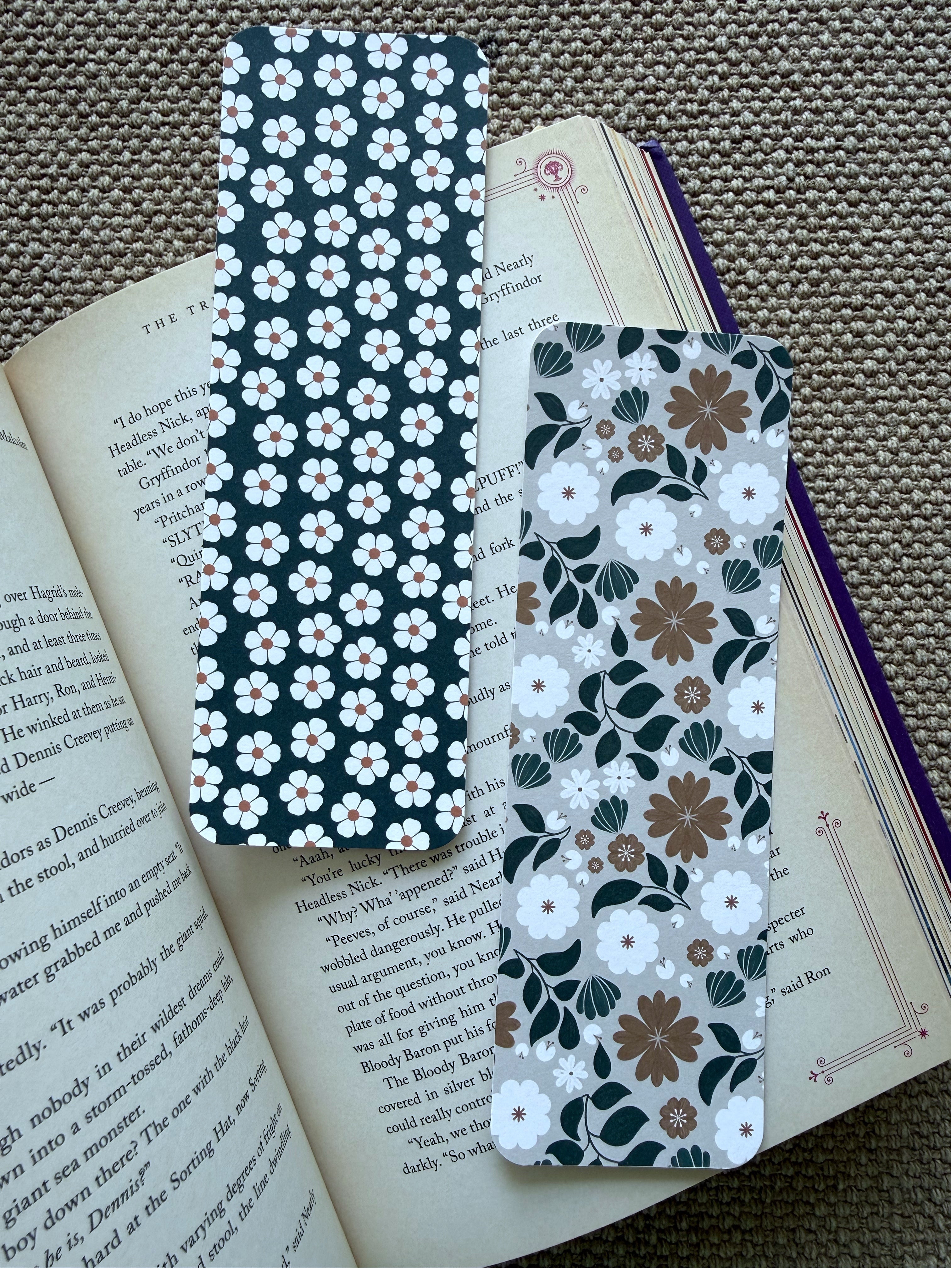 Bookmarks (two pieces per set)