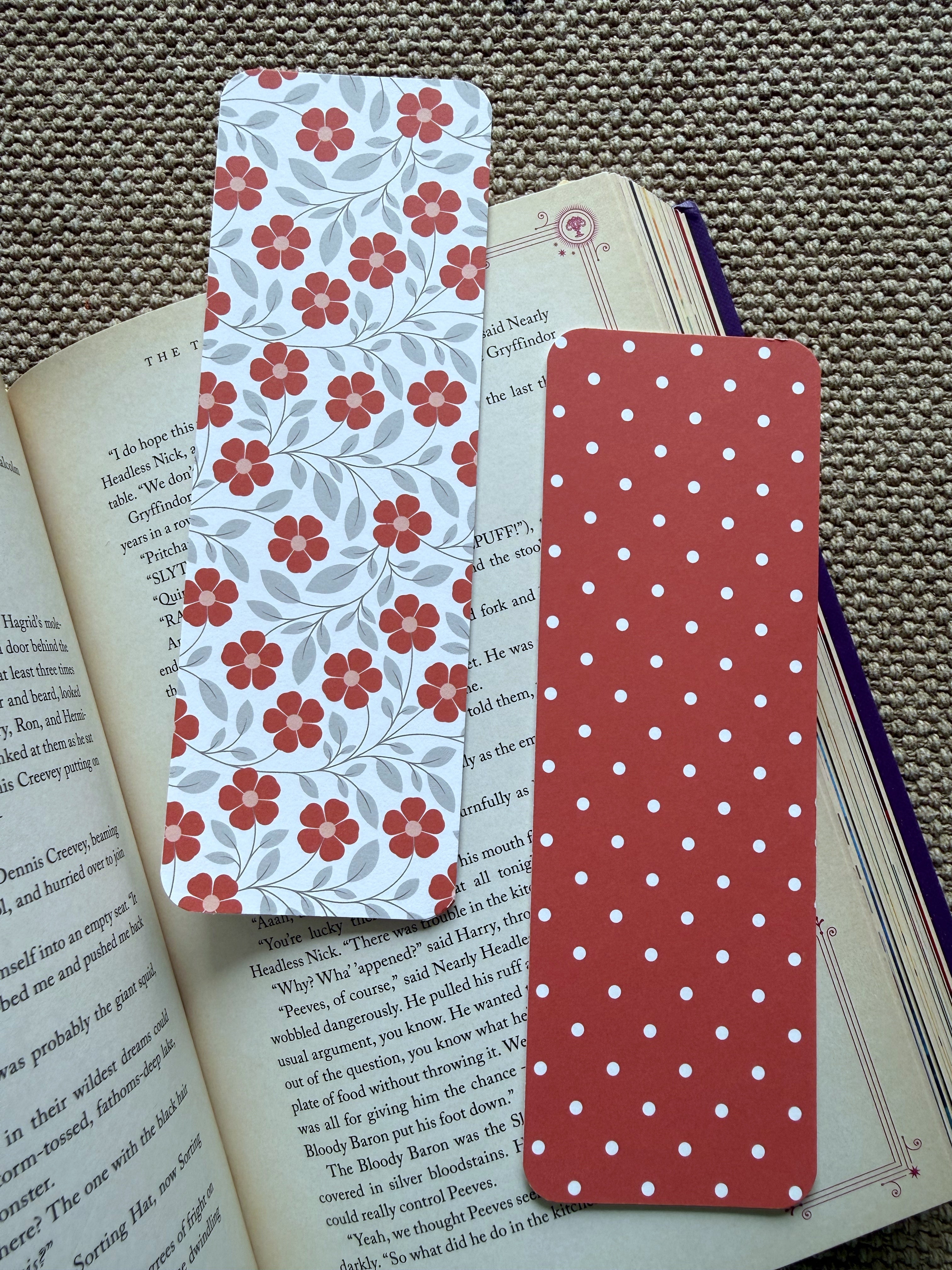 Bookmarks (two pieces per set)